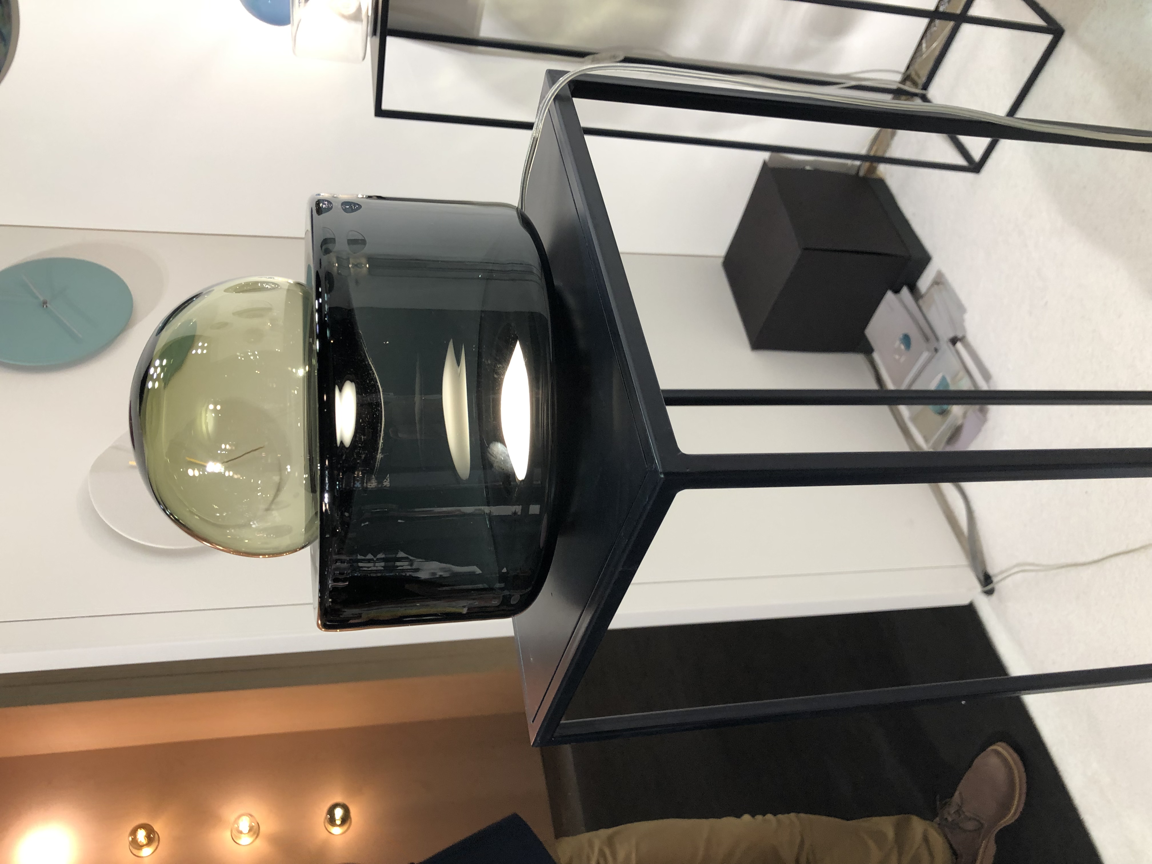 DEW DROP TABLE LAMP par Ocrùm