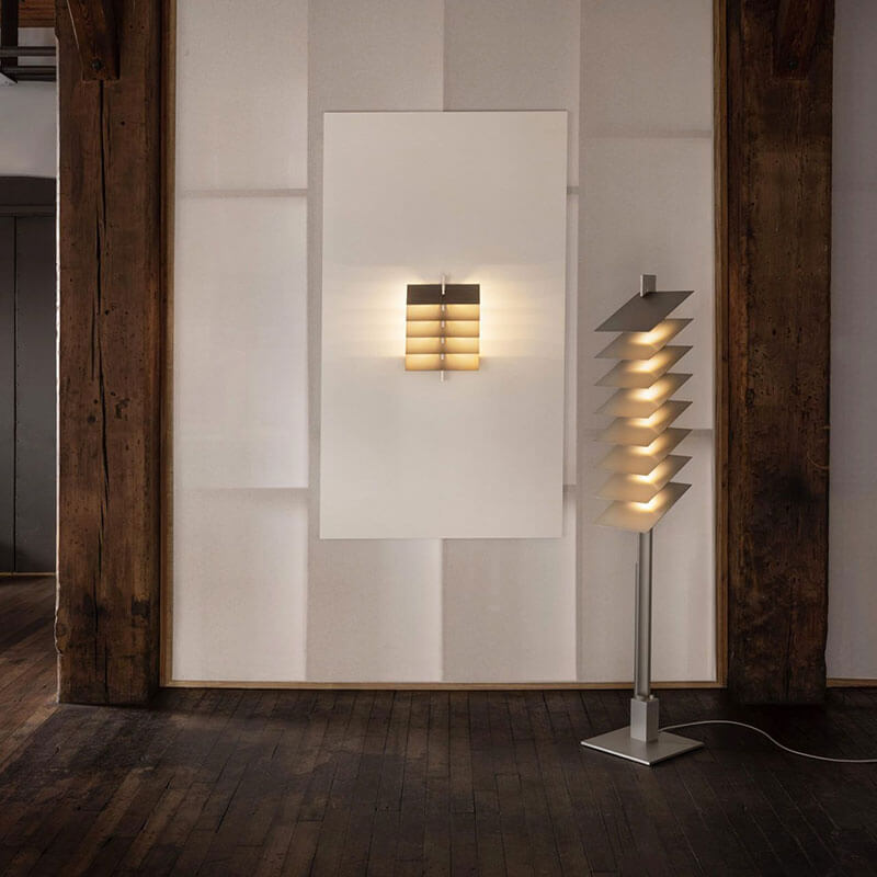 BE PATIENT FLOOR LAMP par Pelle