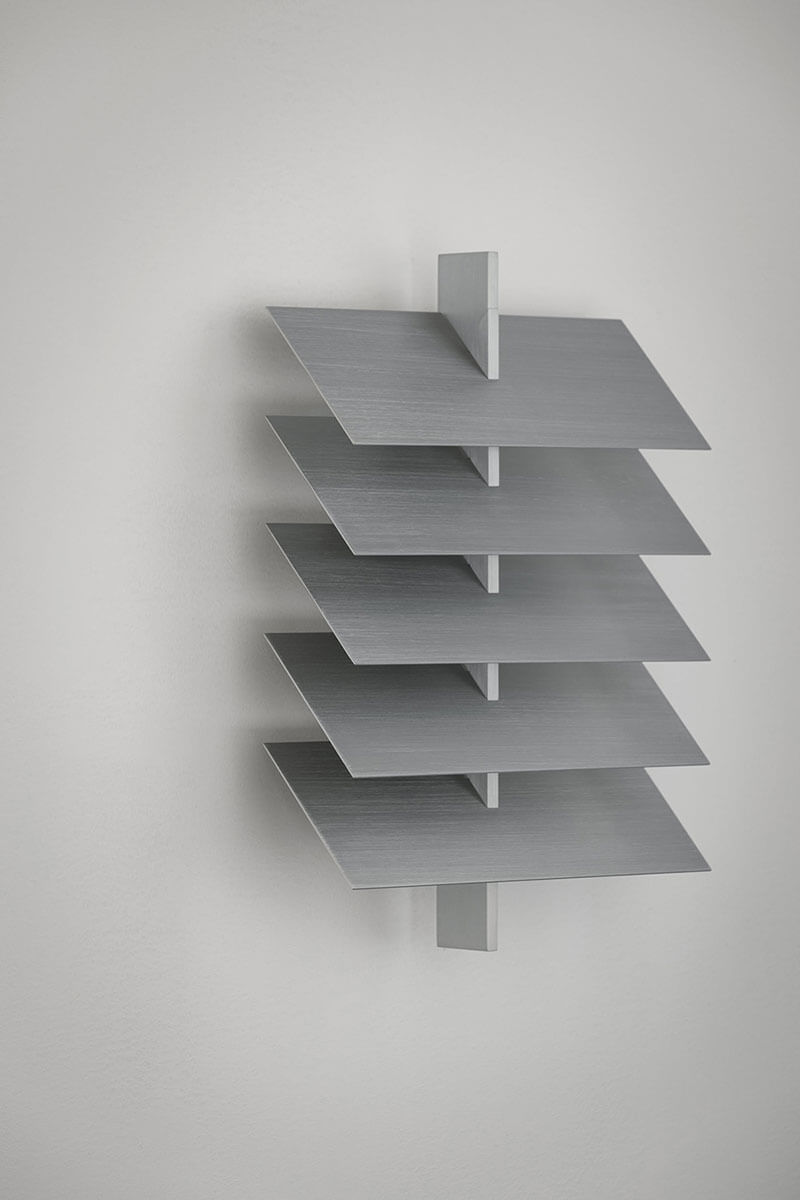 BE PATIENT WALL LAMP par Pelle
