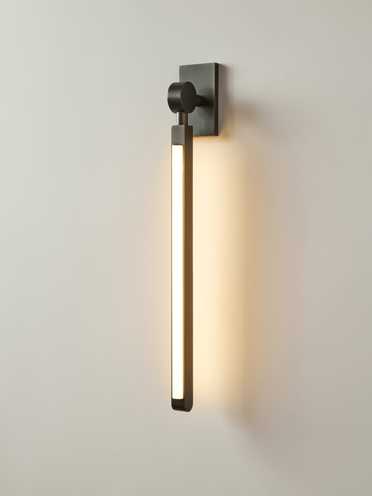 PRIS I SCONCE par Pelle