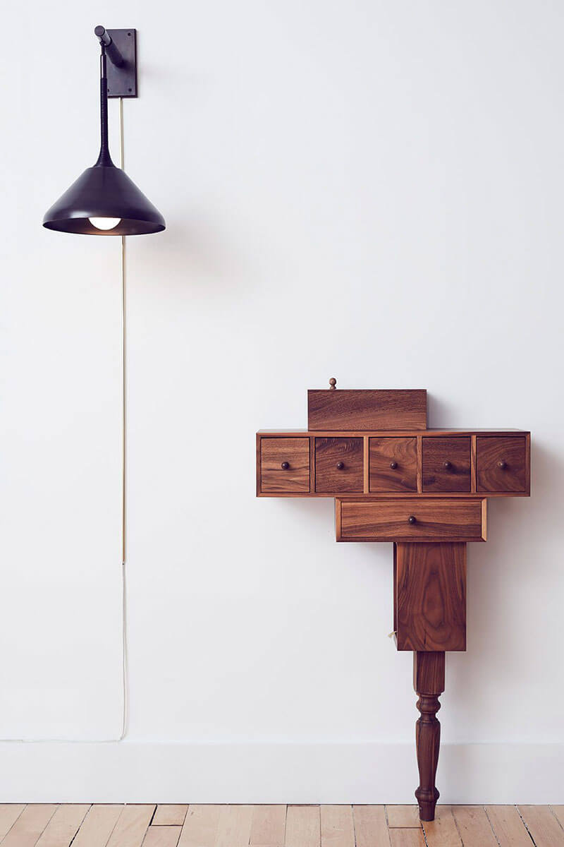 STEM SHADE SCONCE par Pelle