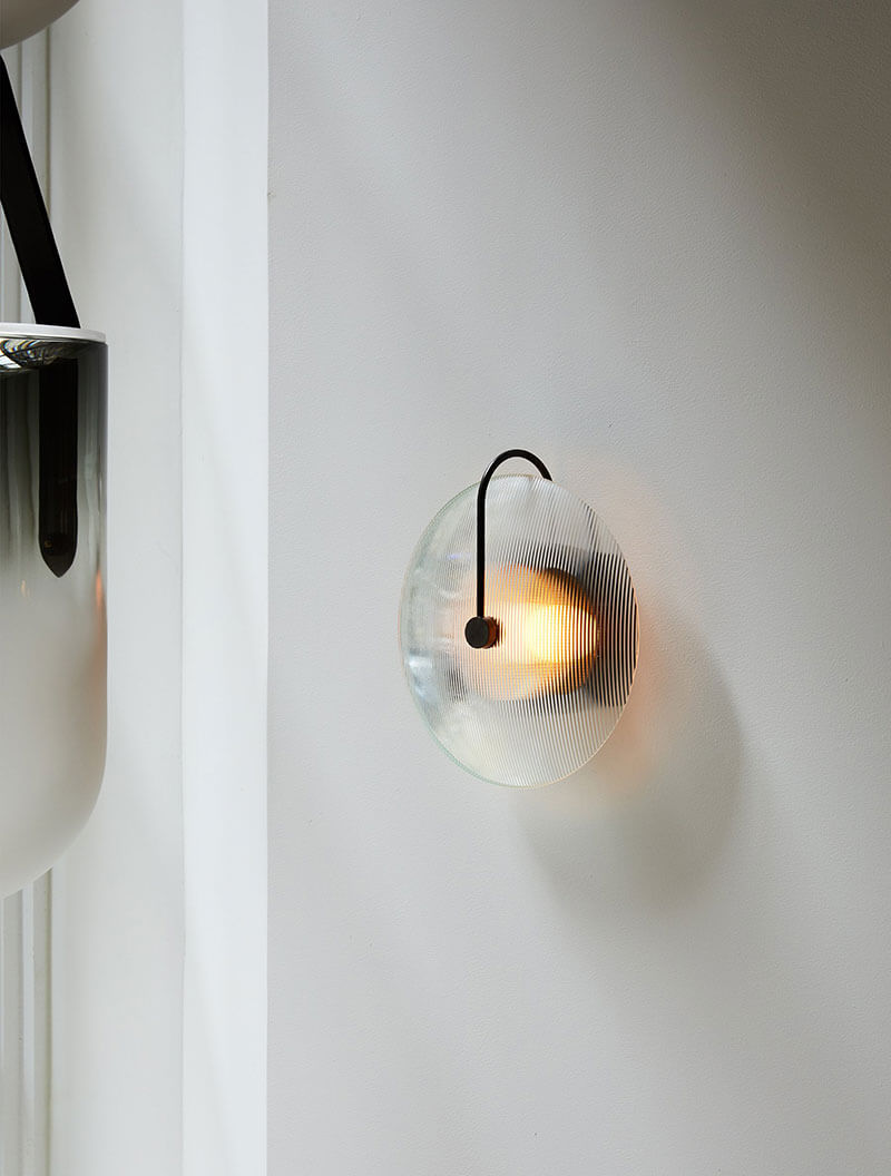 ADA APERTURE SCONCE 10 par Allied Maker