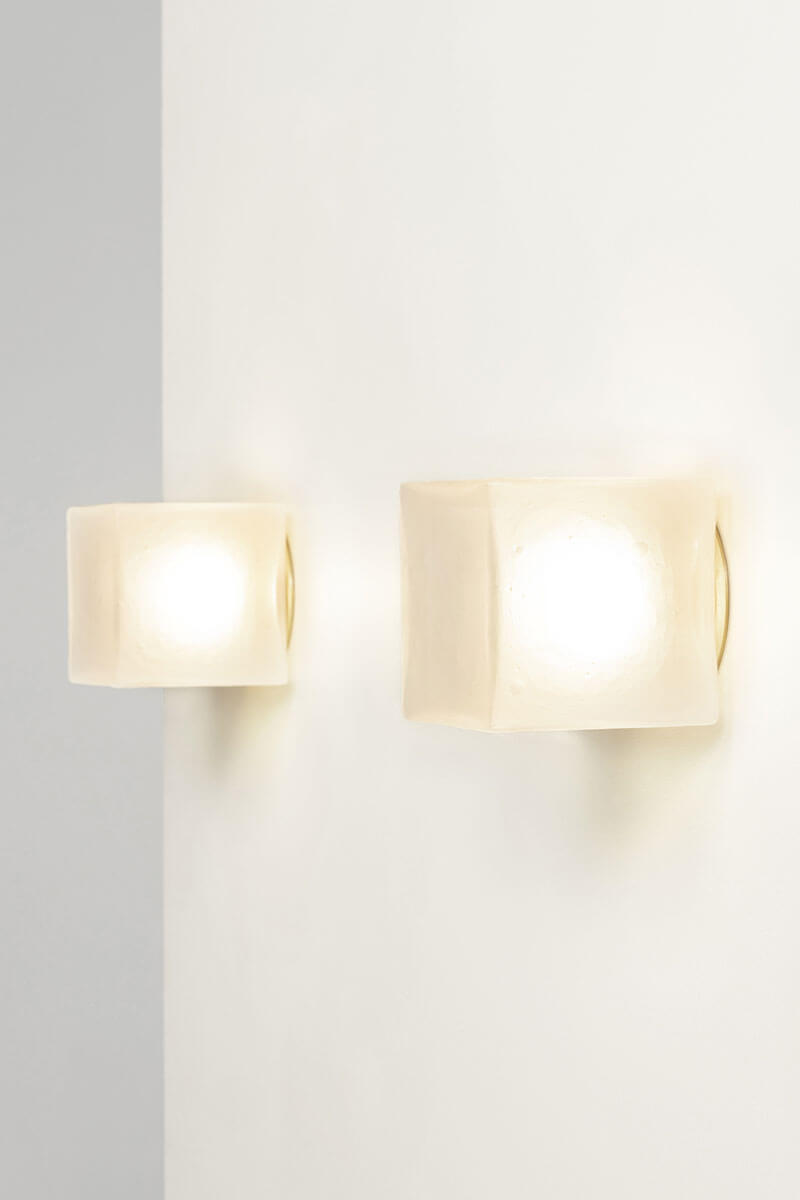 ALICE FLUSH MOUNT SCONCE par Atelier de Troupe