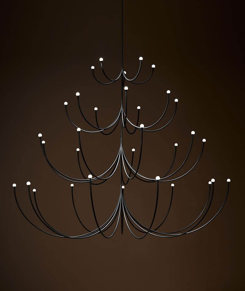 ARCA 4 TIER CHANDELIER par Matter Made