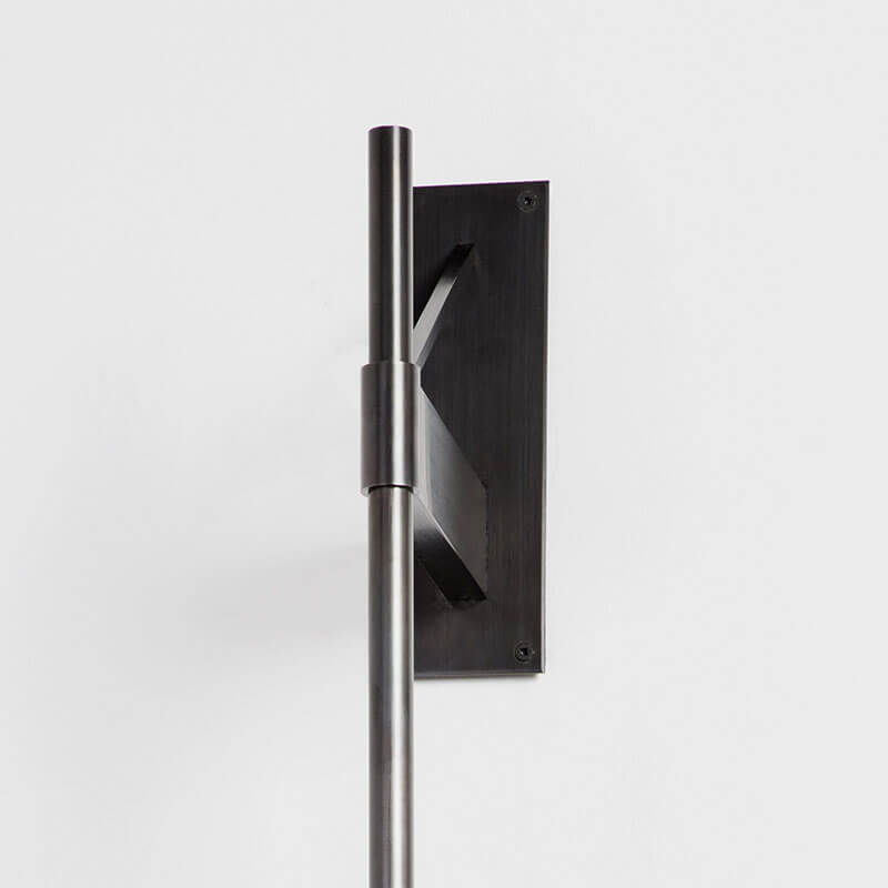 BASTION WALL LAMP par Allied Maker