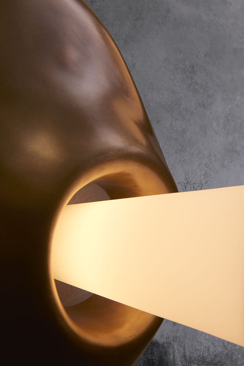BODY SCONCE par Anna Karlin