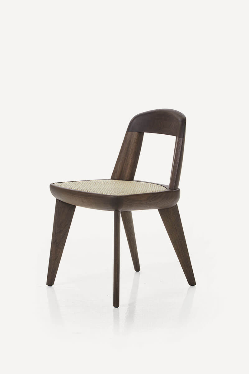 BRUTUS CHAIR par BassamFellows
