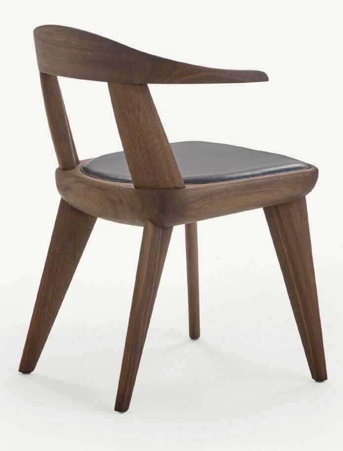 BRUTUS CHAIR par BassamFellows