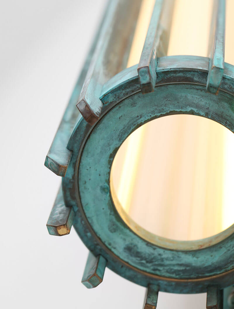 CATHEDRAL SCONCE 26 par Allied Maker