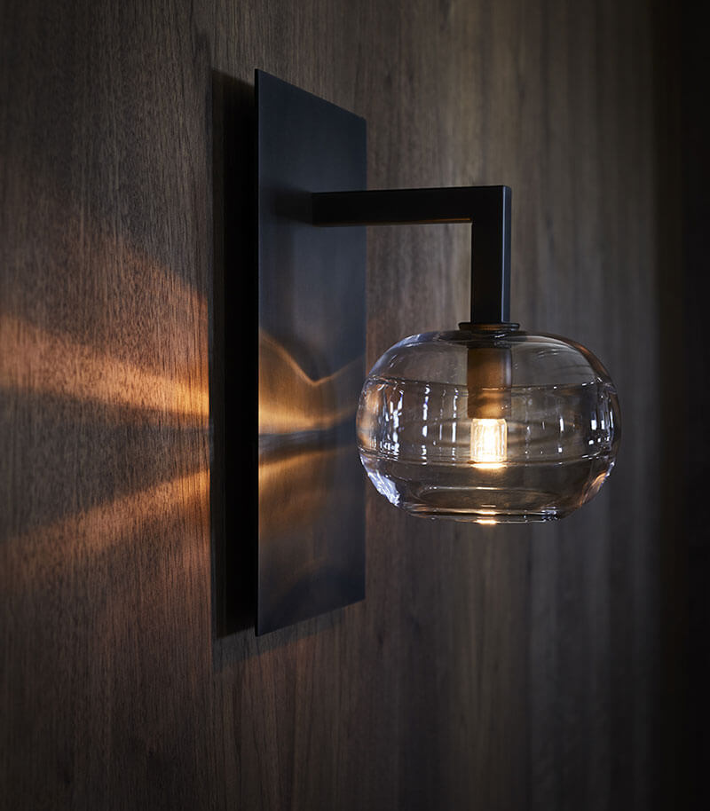 CLEAR BAND SCONCE par John pomp