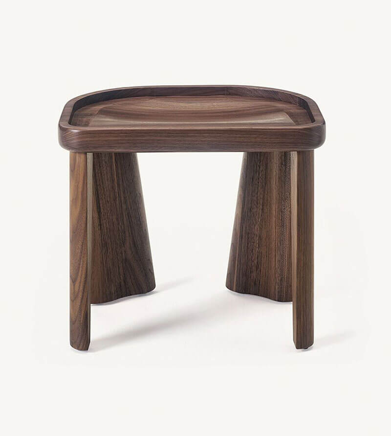 CLUSTER STOOLS par BassamFellows