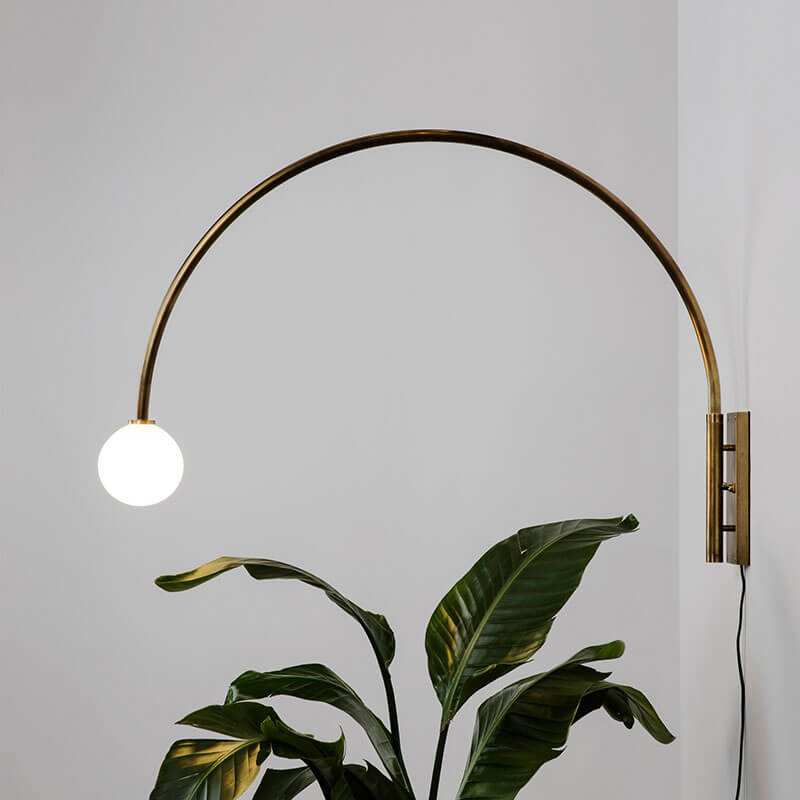 CONTOUR WALL LAMP 38 par Allied Maker