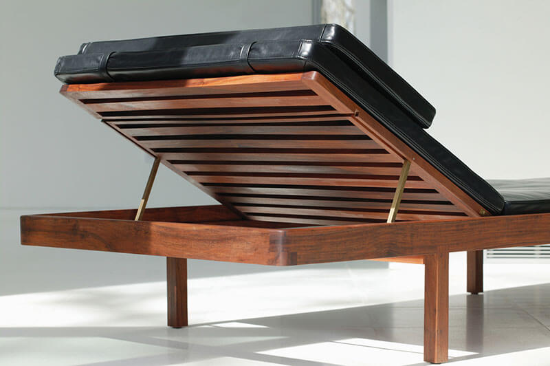 DAYBED par BassamFellows