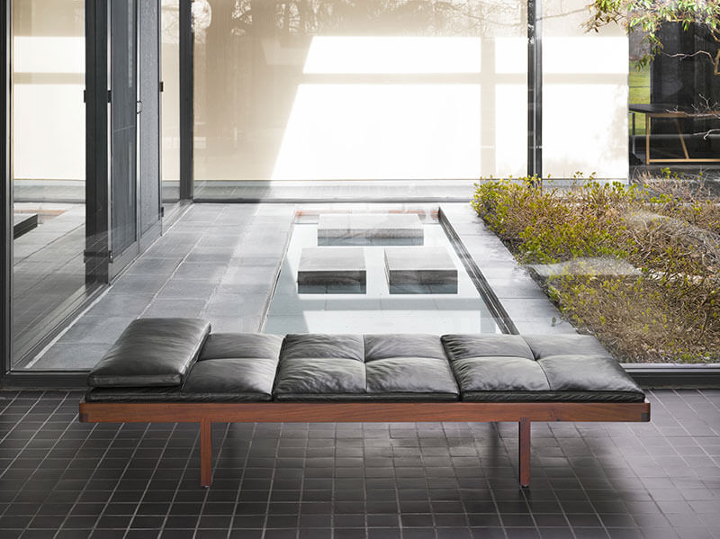 DAYBED par BassamFellows