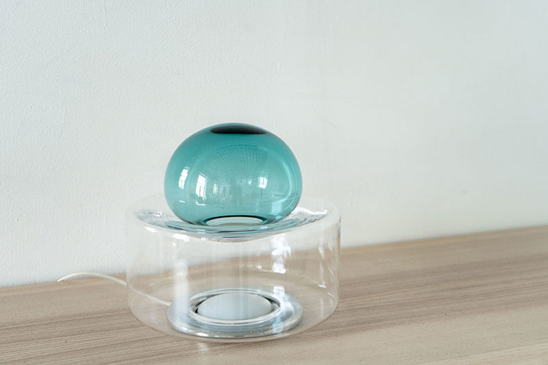 DEW DROP TABLE LAMP par Ocrùm
