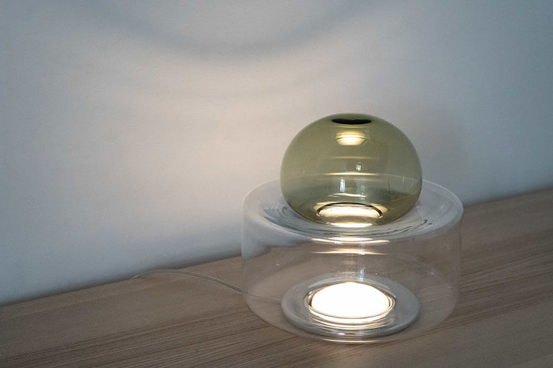 DEW DROP TABLE LAMP par Ocrùm