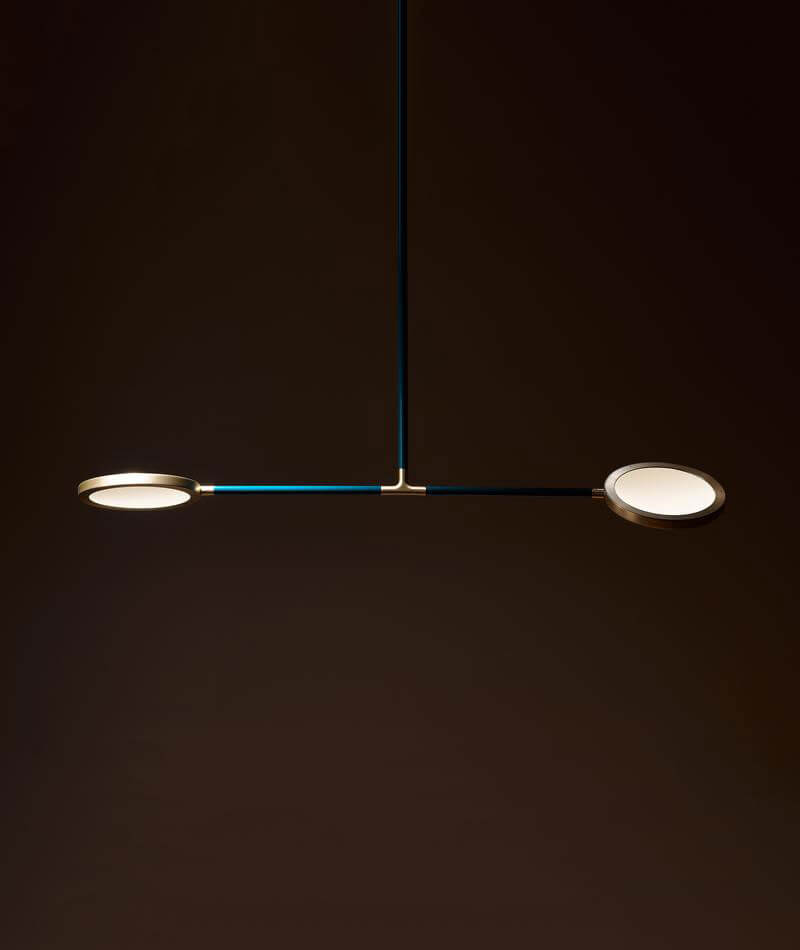DISCUS PENDANT 2 par Matter Made