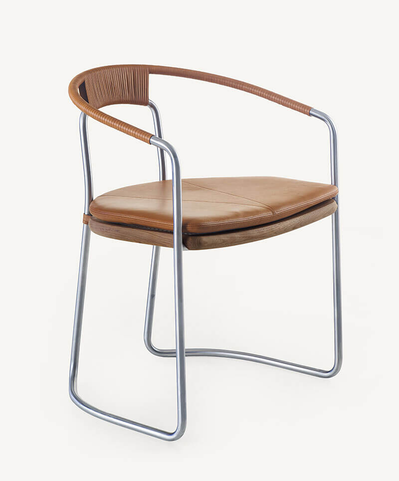 GEOMETRIC SIDE CHAIR par BassamFellows
