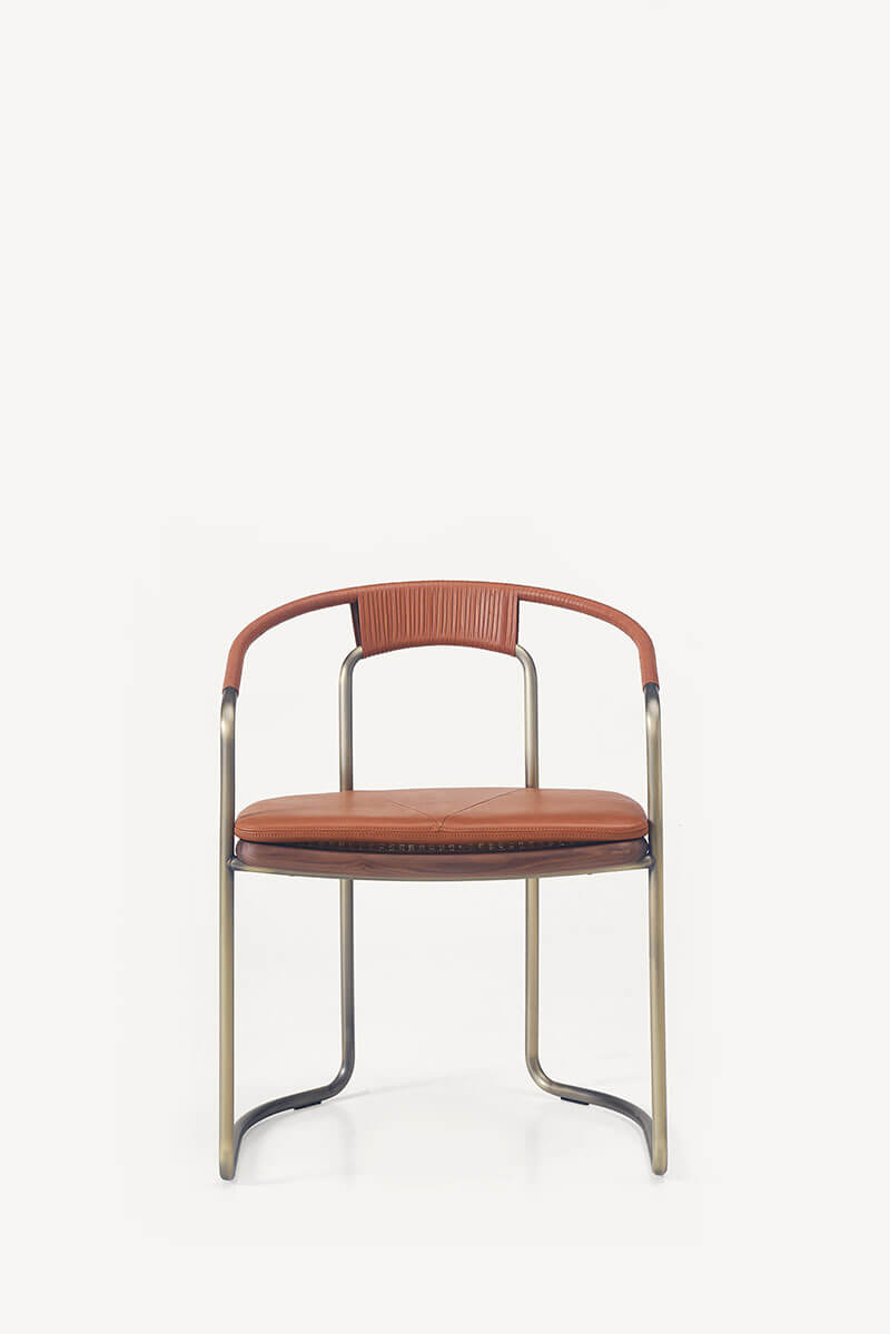 GEOMETRIC SIDE CHAIR par BassamFellows
