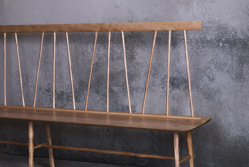 GLYPH BENCH par Anna Karlin