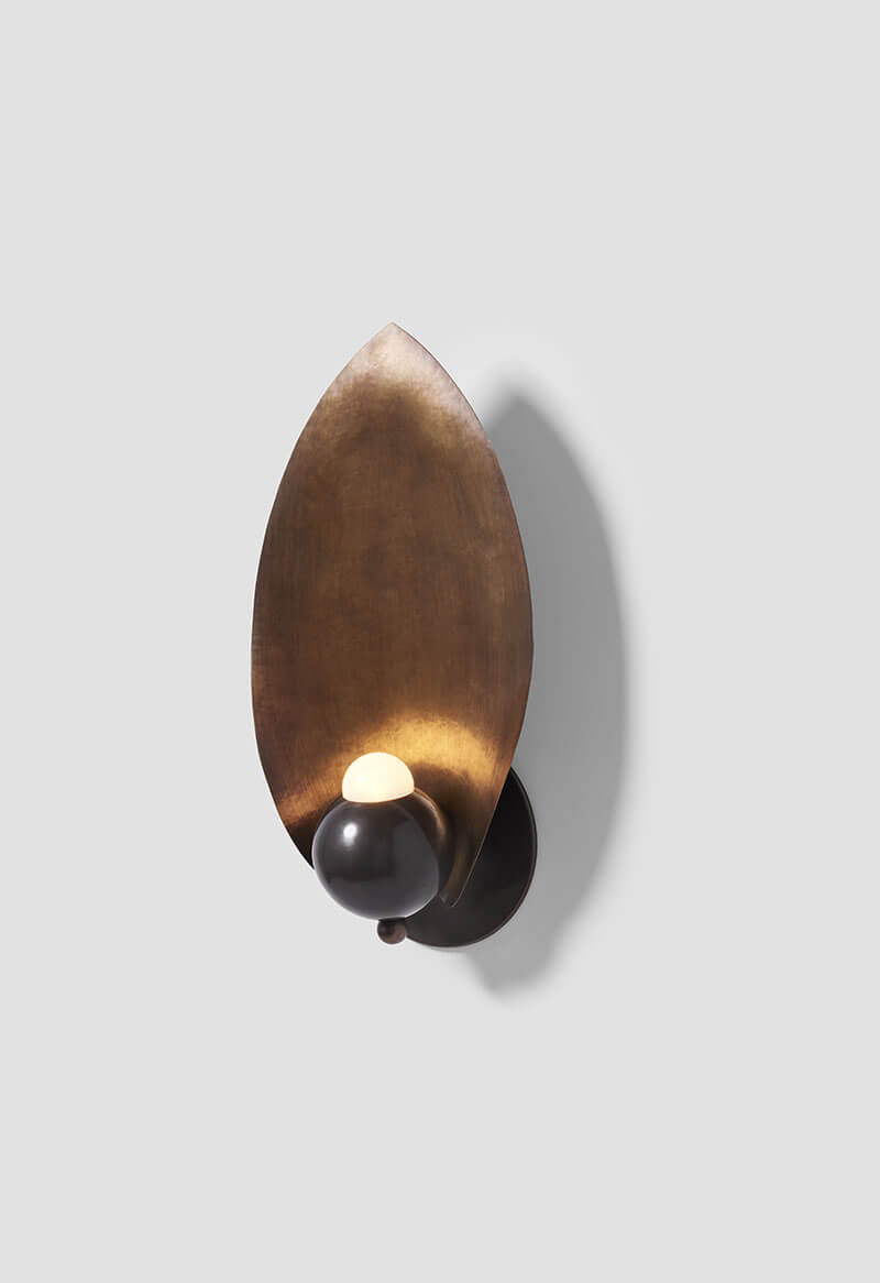 LAUREL 01 WALLMOUNT par Rosie Li