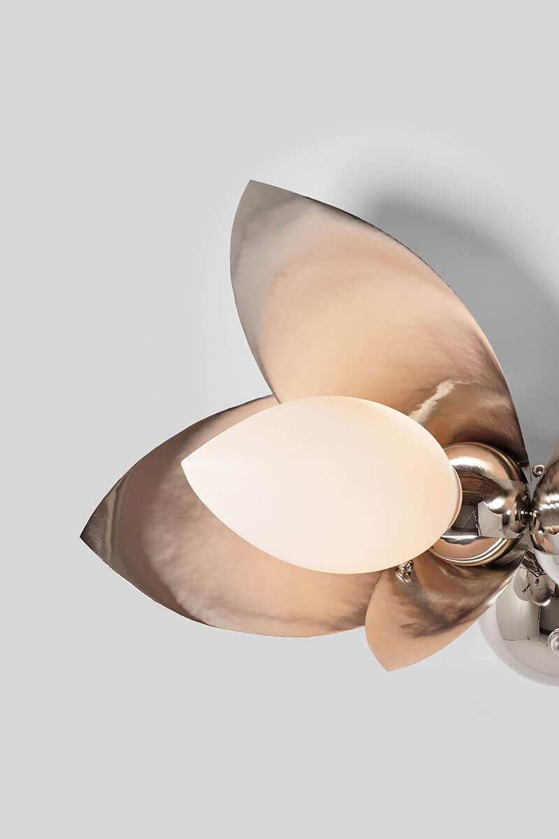 LAUREL BLOSSOM 02 WALLMOUNT par Rosie Li