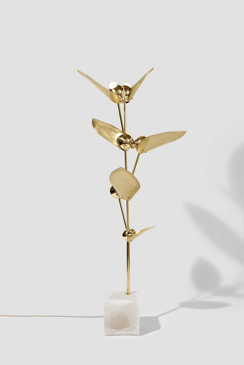 LAUREL LINEAR FLOOR LAMP par Rosie Li