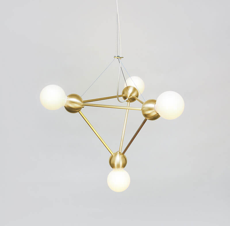 LINA 04 SMALL PYRAMID PENDANT par Rosie Li