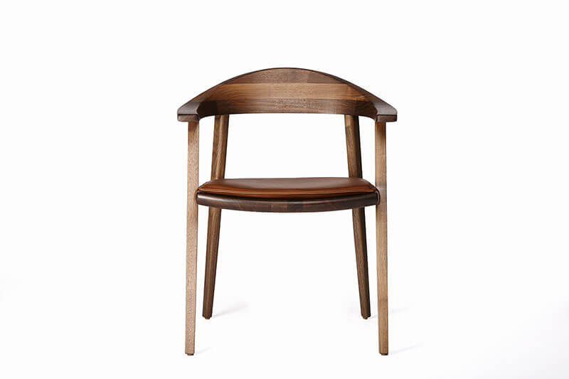 MANTIS CHAIR par BassamFellows