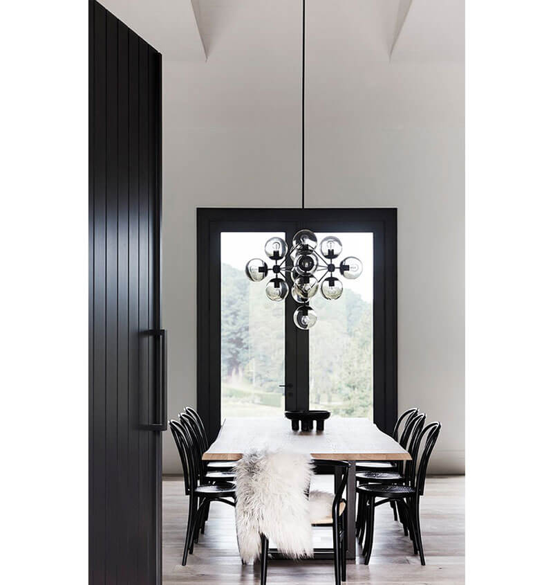 MODO CHANDELIER DIAMANT 13 GLOBES par Roll & Hill