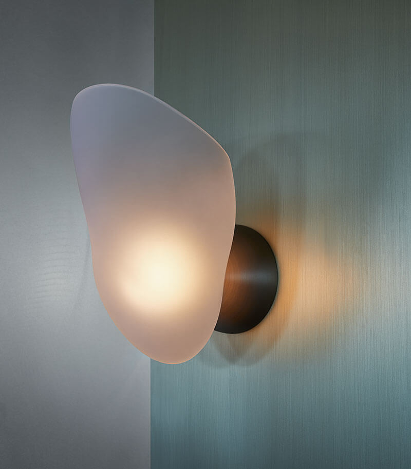 MOON ORCHID SCONCE par John pomp