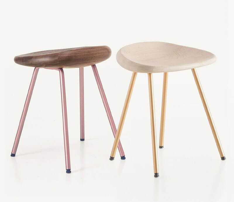 PEBBLE STOOLS par BassamFellows