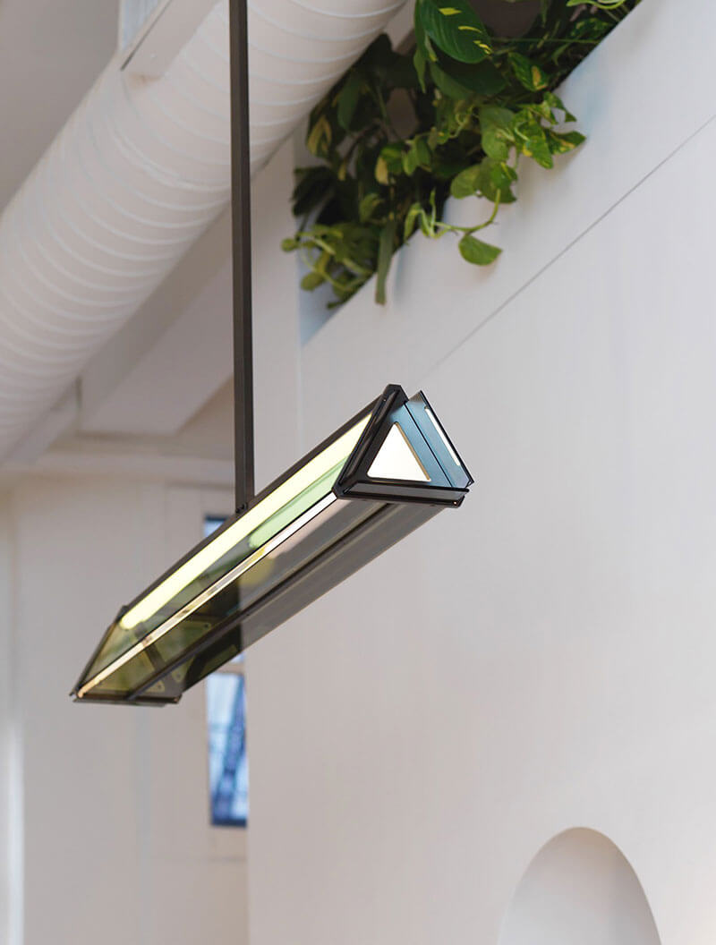 PRISM PENDANT 59 par Allied Maker