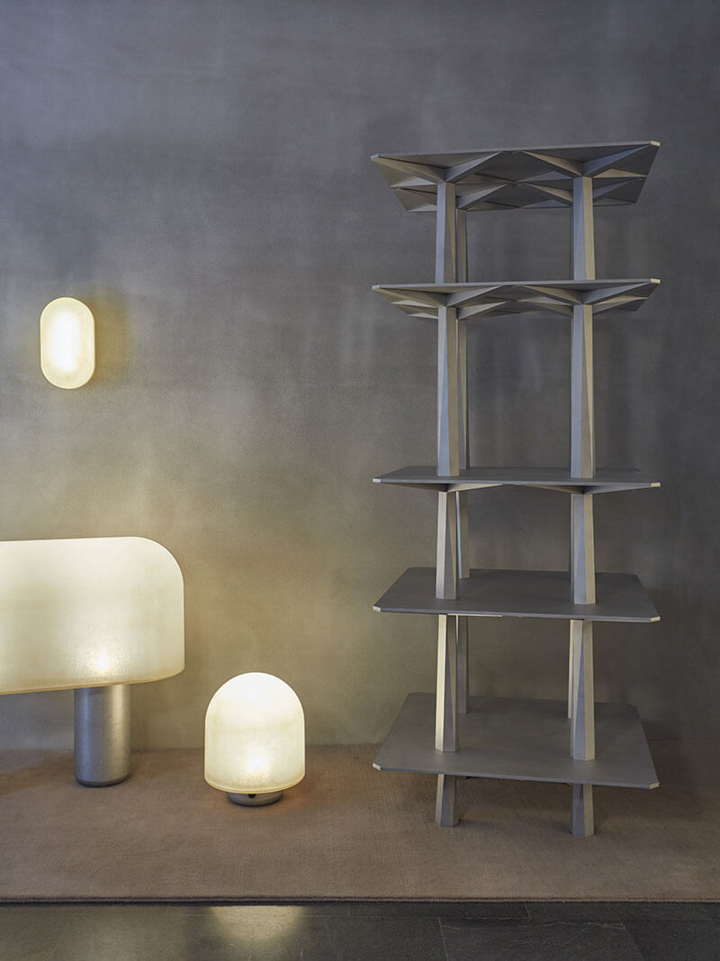 PUFFBALL TABLE LAMP par Matter Made