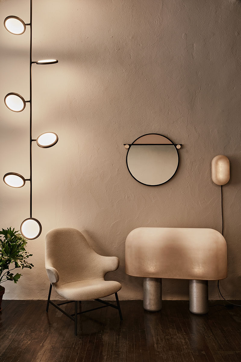 PUFFBALL WALL SCONCE par Matter Made
