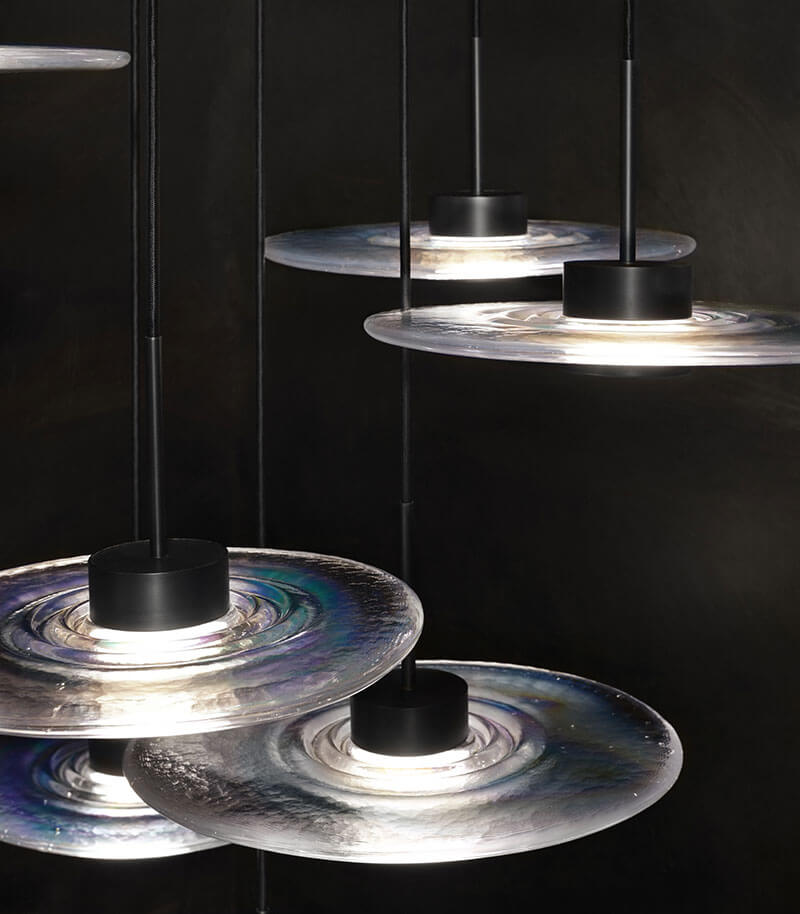 RADIANT PENDANTS par John pomp