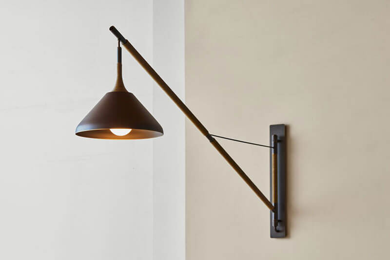 STEM SHADE RIG WALL LAMP par Pelle