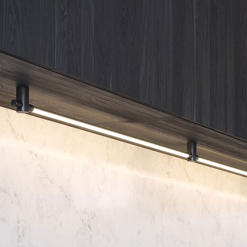 THIN SURFACE MOUNT DISPLAY LIGHT par Juniper