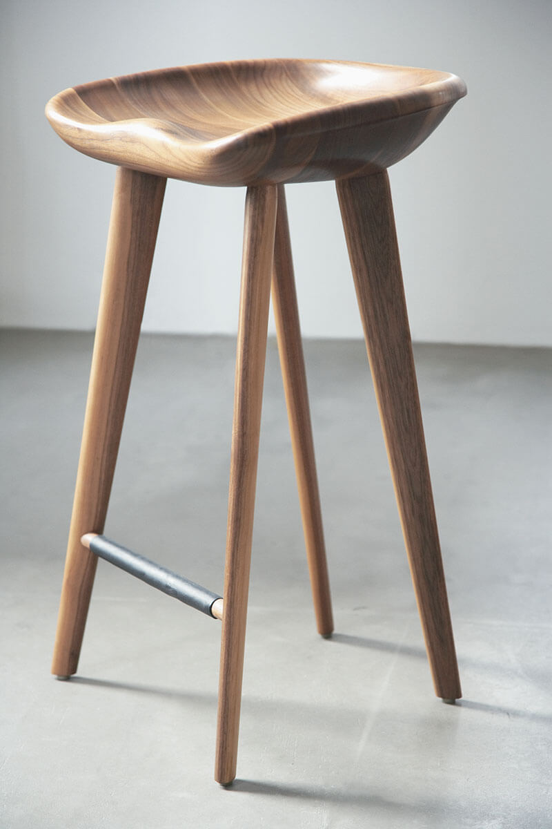 TRACTOR STOOL par BassamFellows