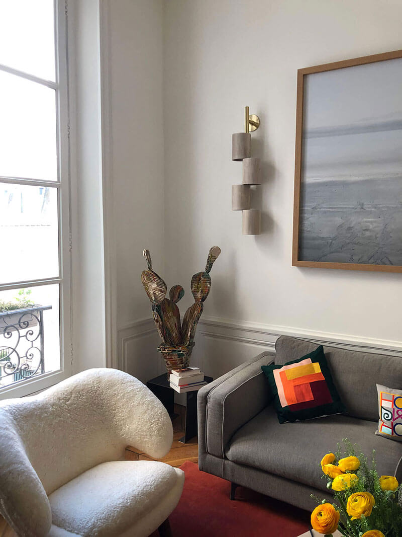 WOOD TOTEM SCONCE par Allied Maker