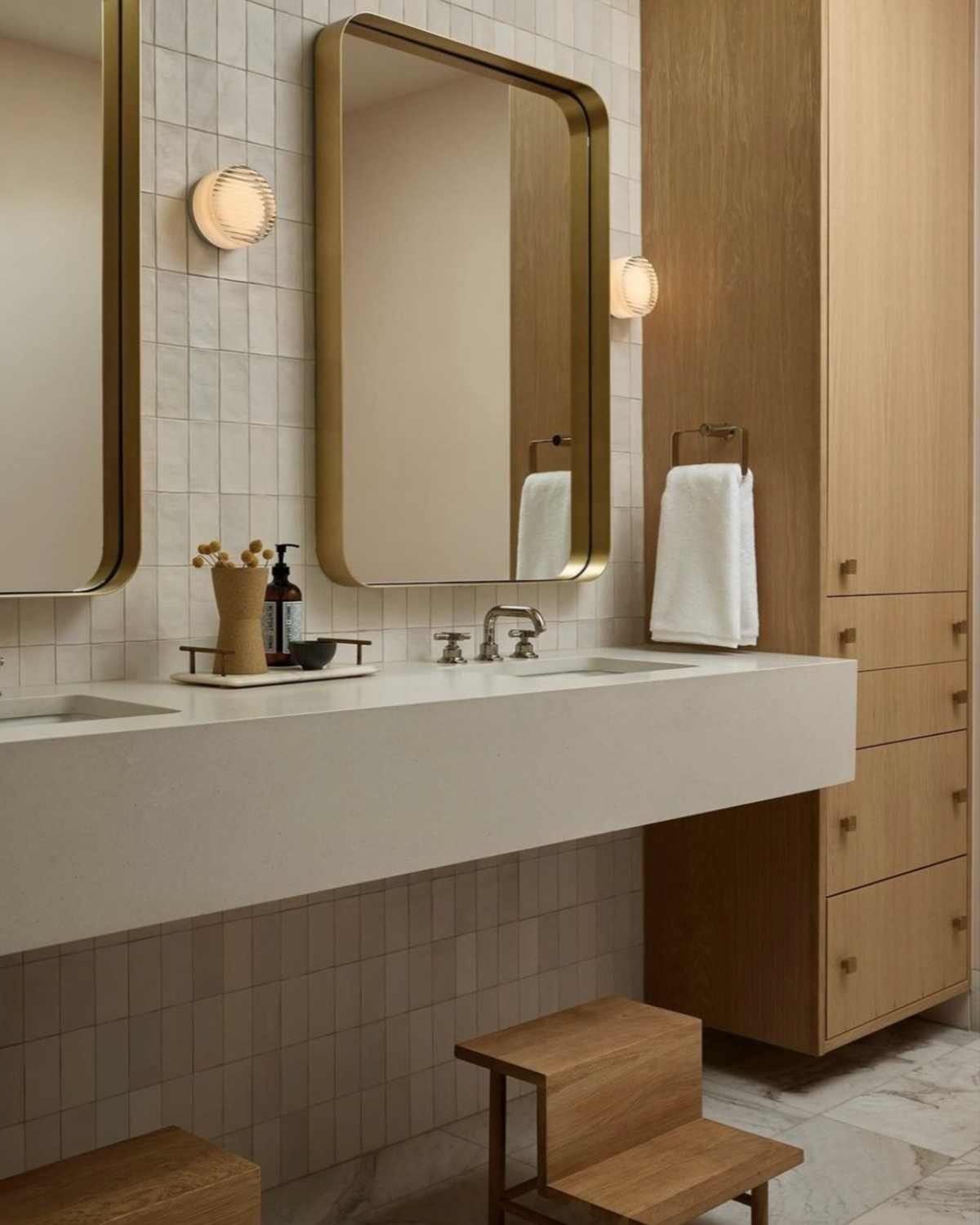 CRISP SCONCE par RBW