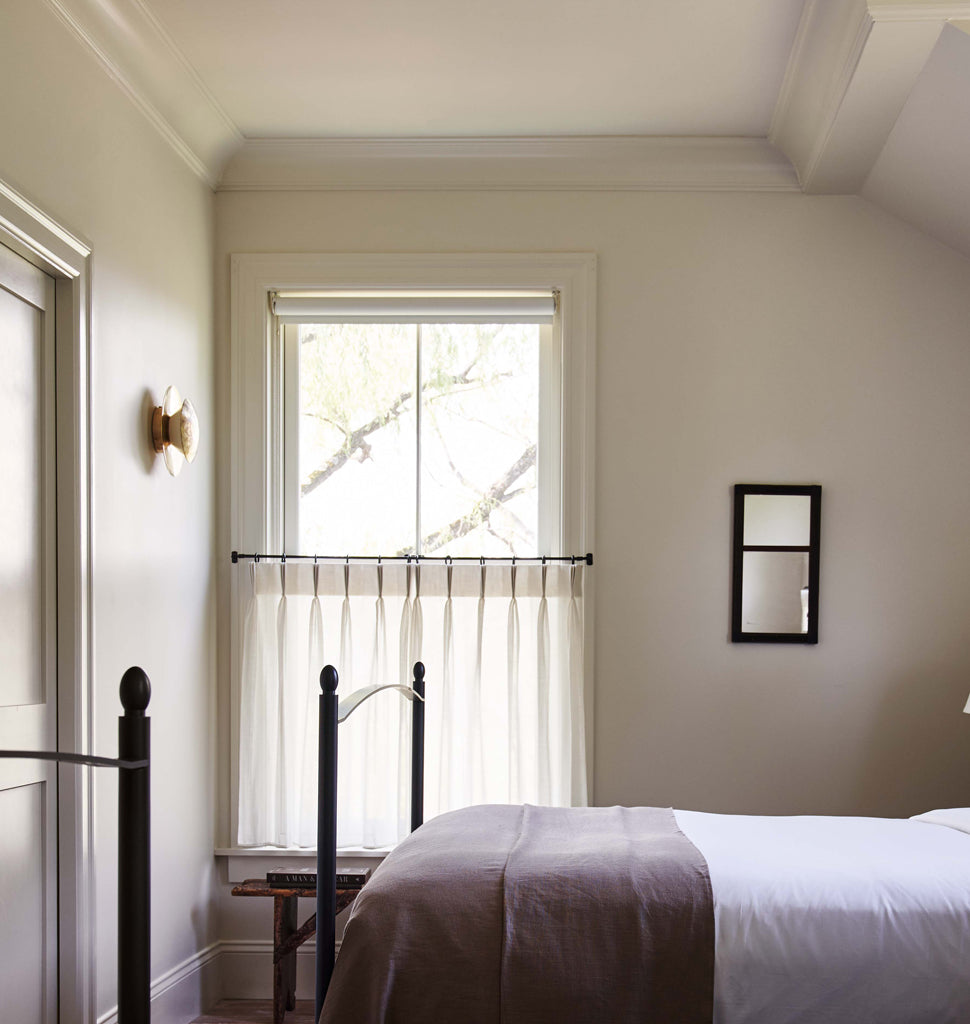 BELL SCONCE 02 par Roll & Hill