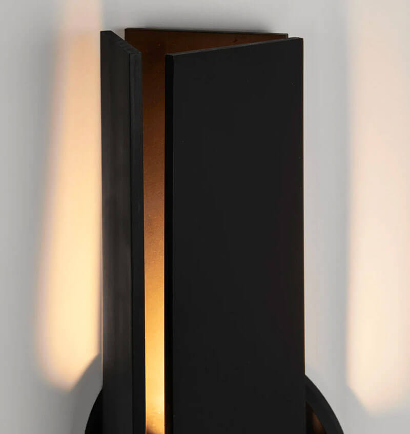 DELTA SCONCE par Roll & Hill