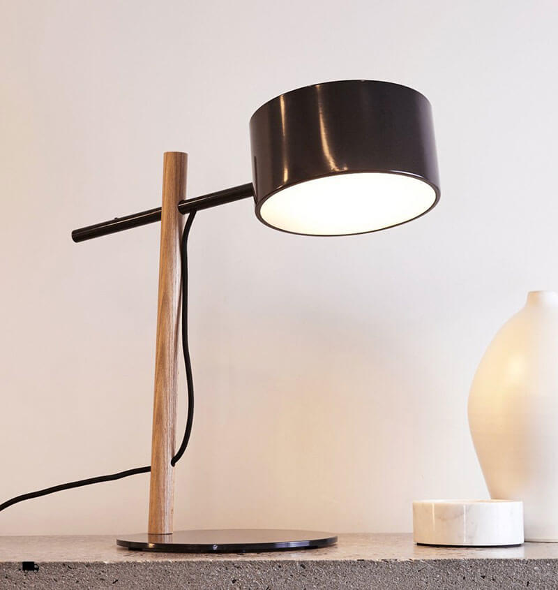 EXCEL DESK LAMP par Roll & Hill