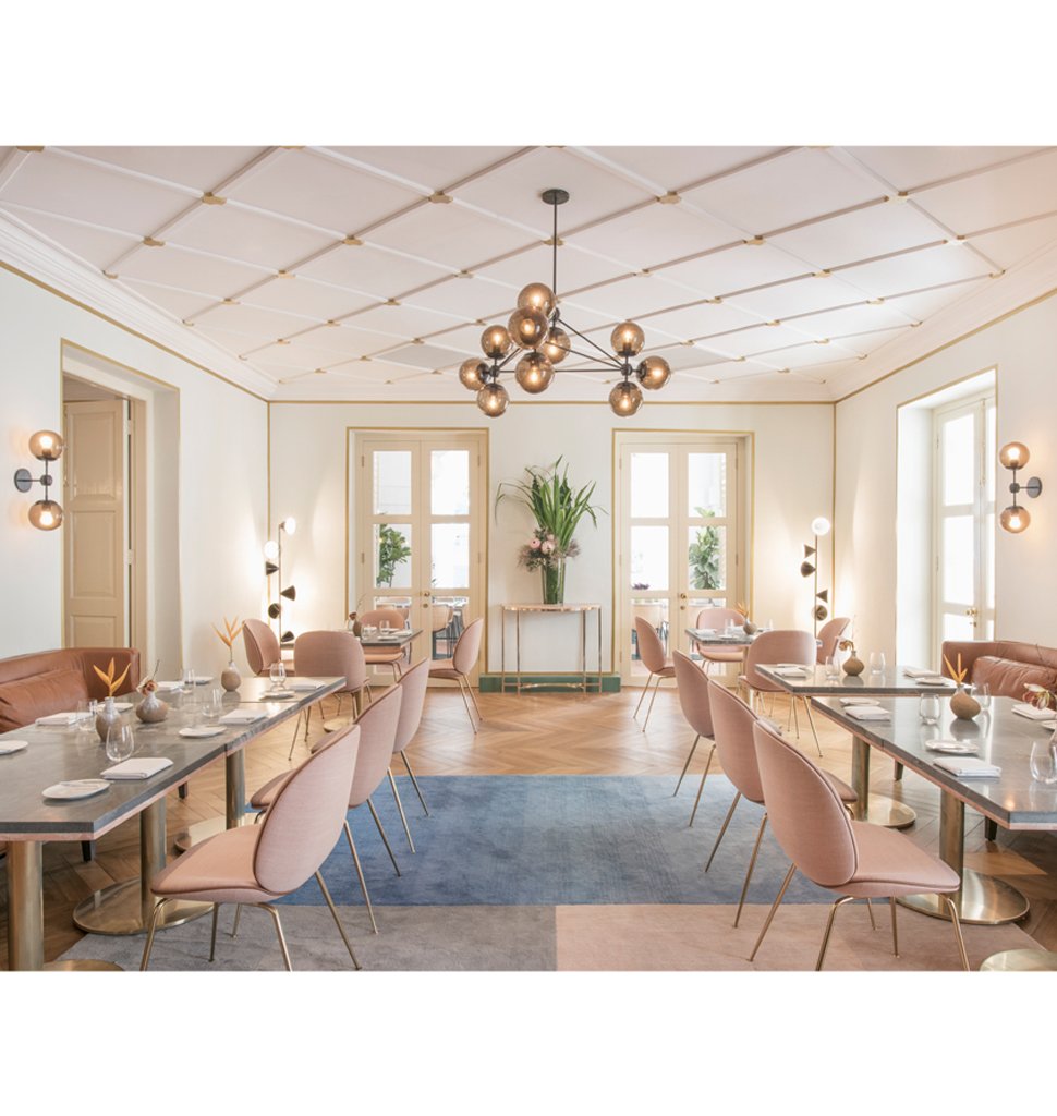 MODO CHANDELIER 10 GLOBES par Roll & Hill
