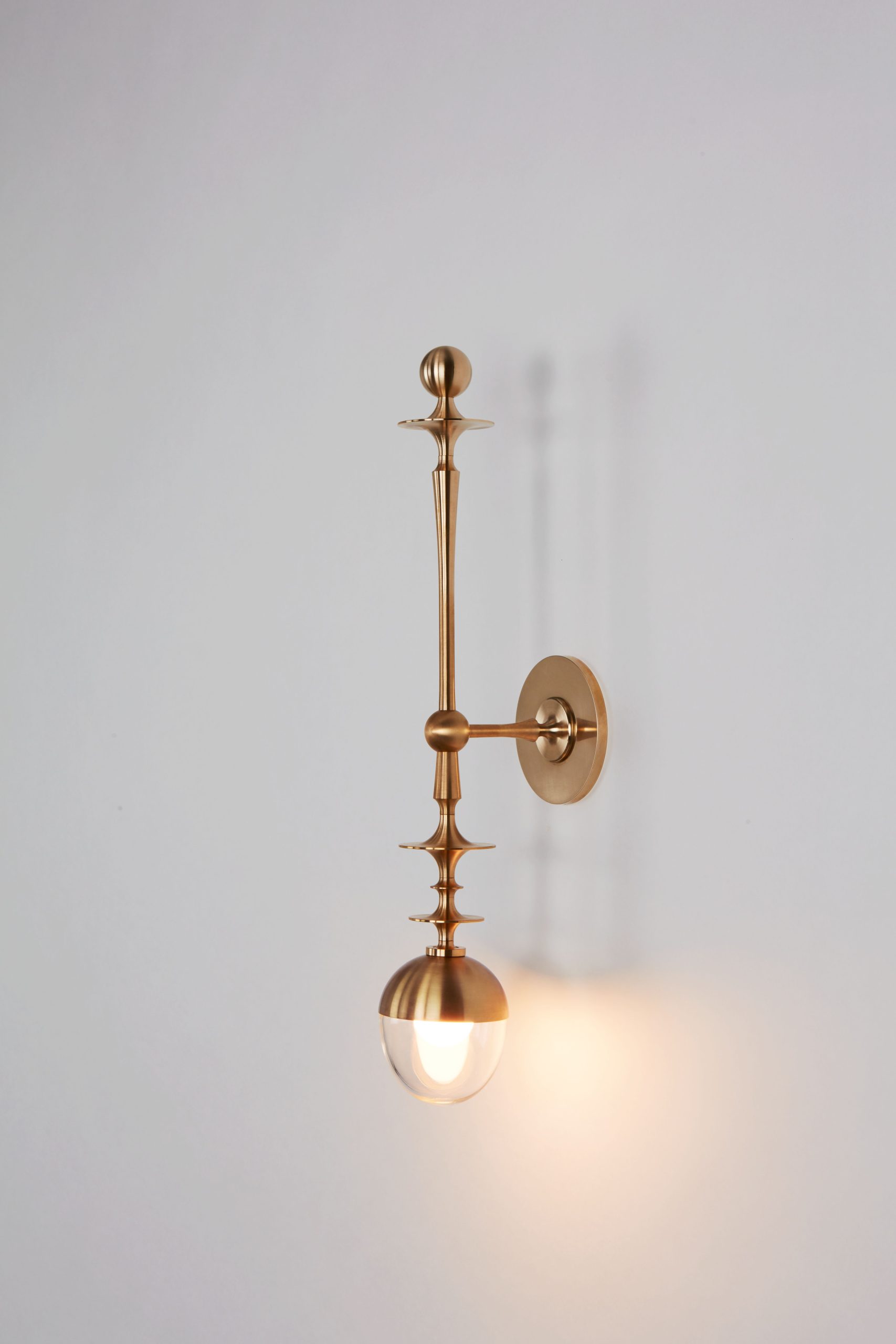RUE SALA SINGLE ARM SCONCE par Roll & Hill