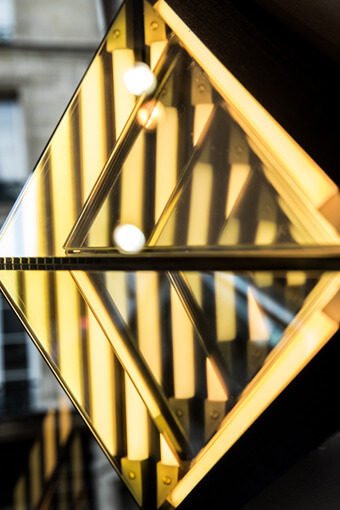 STELLA TRIANGLE par Roll & Hill