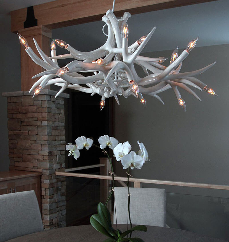 SUPERORDINATE ANTLER CHANDELIER 12 par Roll & Hill