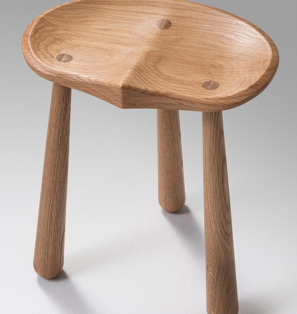 TAPER LOW STOOL par Roll & Hill