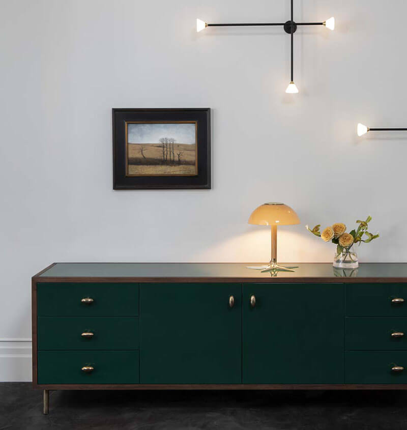 THE LADDI TABLE LAMP par Roll & Hill